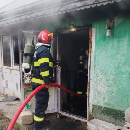 Incendiu devastator în Călărași: un bărbat și-a pierdut viața