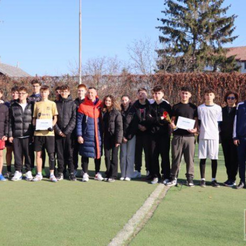 Elevii Colegiului Național &quot;A.T. Laurian&quot; au organizat un campionat de fotbal caritabil