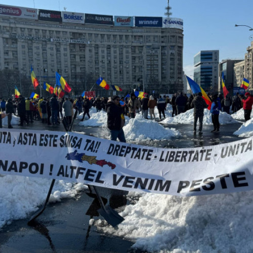 Proteste în fața Palatului Victoria pentru reluarea turului doi al alegerilor