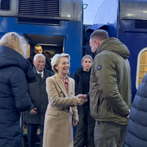 Video Liderii UE au ajuns la Kiev, în ziua când se împlinesc trei ani de război. Von der Leyen: „În această luptă e în joc destinul Europei”