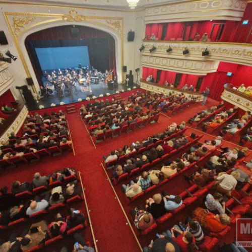 Concertul „Iubirea înflorește primăvara” la Filarmonica „George Enescu” din Botoșani