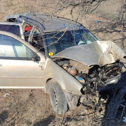 Accident rutier la Trusesti, cu trei persoane rănite