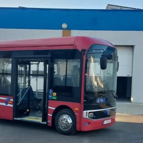 Trei trasee de autobuz noi în Flămânzi, începând de luni