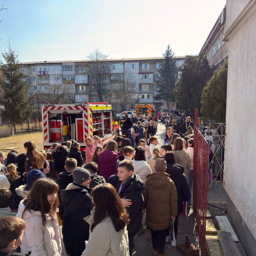 Exercitii de evacuare la scolile din Botoșani