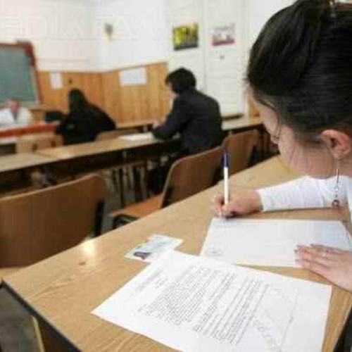 Peste 3.700 de elevi din Botoșani vor susține simularea Evaluării Naționale