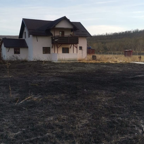 Pompierii din Botoșani, acțiuni intensive pentru stingerea incendiilor