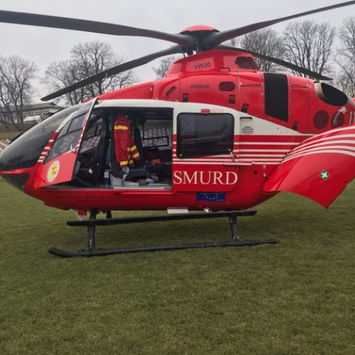 Elicopter SMURD solicitat în Dorohoi pentru un bebeluș în stare gravă
