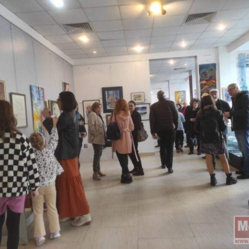 Vernisaj special dedicat artei feminine la Galeriile de Artă „Ștefan Luchian”