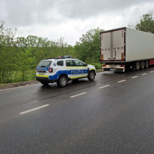 Polițiștii din Botoșani aplică amenzi de peste 14.000 de lei