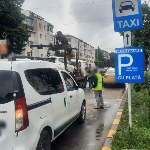 Acțiune a poliției locale împotriva parcărilor ilegale