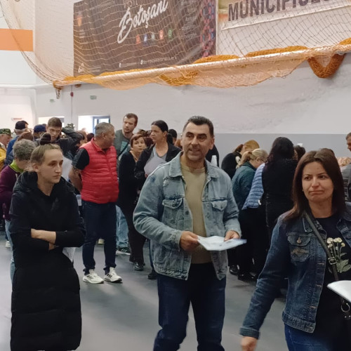 Bursa Generală a locurilor de muncă a atras 594 de participanți
