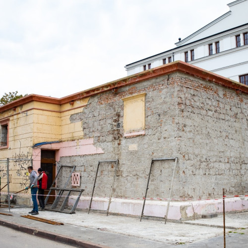 Gradina de Vara a Teatrului Mihai Eminescu intră în modernizare