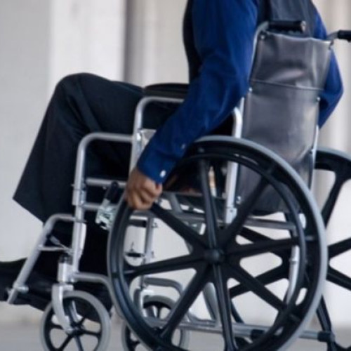 Simplificare în acordarea abonamentelor gratuite pentru persoanele cu handicap