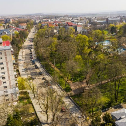 Banner ilegal, dat jos de poliția locală din Botoșani