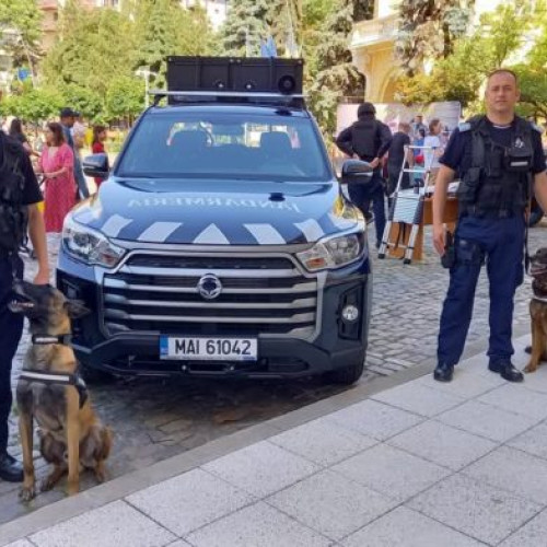 Jandarmii din Botoșani marchează Ziua Internațională a Copilului prin evenimente speciale în mai multe localități