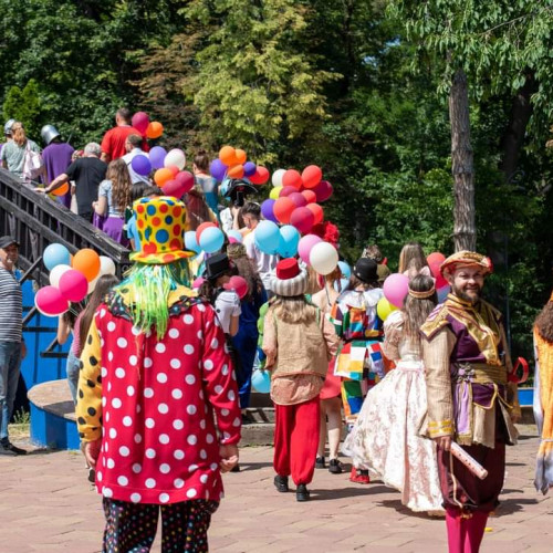 Carnavalul personajelor de poveste, punctul culminant al Zilei Internaționale a Copilului în Botoșani