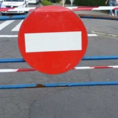 Trei tronsoane de drum din Botoșani vor fi închise duminică pentru evenimente dedicate Zilei Internaționale a Copilului, potrivit monitorulbt.ro. Strada Cuza Voda, între intersecțiile cu Stefan Luchian și Marchian, va fi închisă în intervalul 9:00 - 14:30. De asemenea, strada Marchian și bulevardul Mihai Eminescu vor fi închise între orele 11:00 și 12:30, pentru defilarea personajelor de poveste.