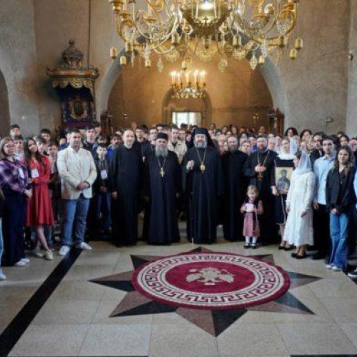 Eveniment religios pentru tineri la Iași: peste 200 de participanți la întâlnirea anuală de la Parohia &quot;Vovidenia&quot;