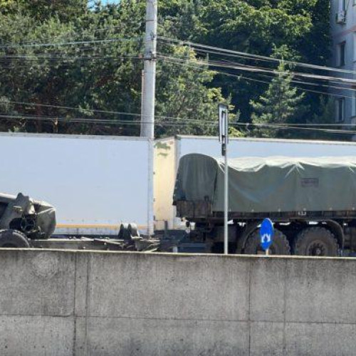 Convoaie militare pe drumurile din Botoșani, observate de localnici