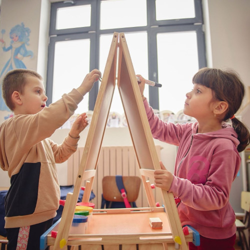 Start în educație: sprijin pentru copiii din comunitățile vulnerabile din Botoșani