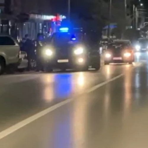 Tânăr de 25 de ani, surprins cu un pachet suspect pe strada Grivița din Botoșani