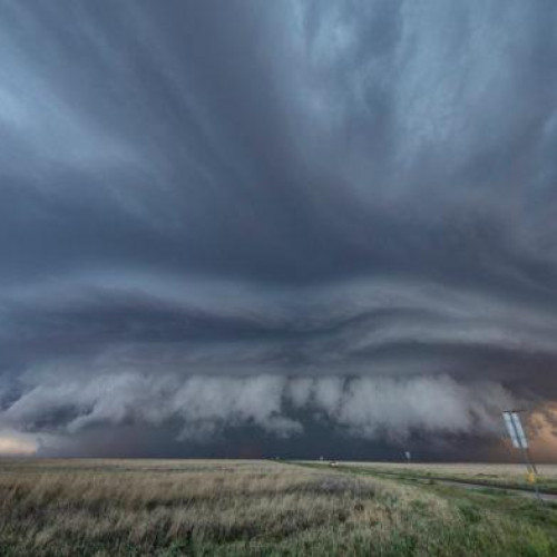 Specialiștii în meteorologie atrag atenția asupra unor fenomene extreme prognozate pentru ziua de miercuri, 11 iunie. Potrivit unei note a monitorulbt.ro, în orele după-amiezii se vor înregistra furtuni violente, vijelii, grindină și ploi torențiale în mai multe regiuni ale țării.