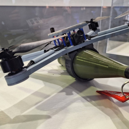 Germania a început finanțarea producerii de drone kamikaze pentru Ucraina. Acestea au o rază de acțiune de 1.200 kilometri