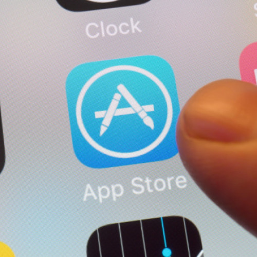 Apple ripostează împotriva amenzii „fără precedent” de 500 de milioane de euro aplicată de UE