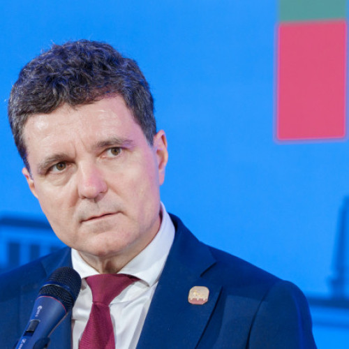 Nicuşor Dan atacă la CCR o altă lege iniţiată de deputatul Silviu Vexler, referitoare la regimul cultelor