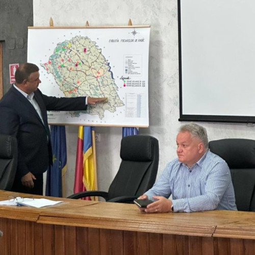 Ședință de urgență! Al treilea focar de rabie confirmat în județ. O vulpe turbată a atacat un câine