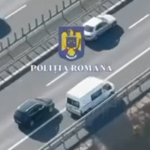 „Și uite așa o să te vadă toată lumea”. Ce a pățit șoferul unei dube, filmat din elicopter pe banda de urgență