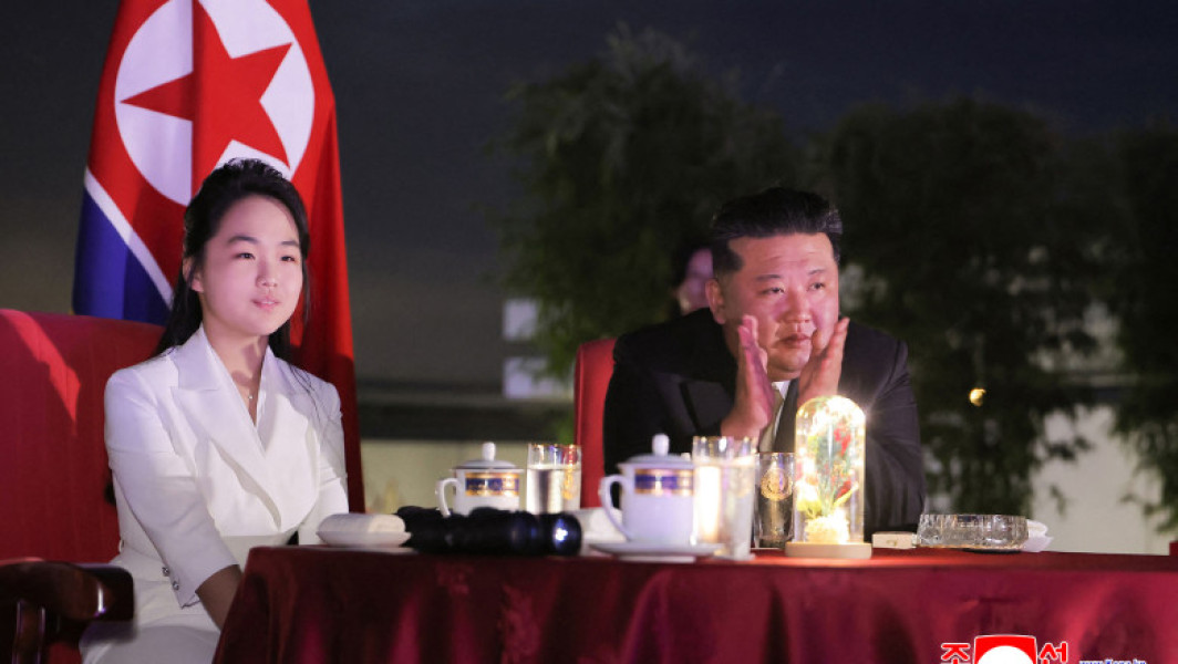 Foto Cine e Kim Ju Ae, fiica și posibilă succesoare a dictatorului de la Phenian: nici măcar vârsta sa exactă nu este cunoscută