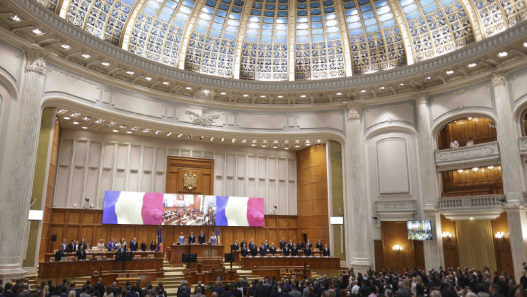 Opoziția depune patru moțiuni de cenzură după angajarea răspunderii Guvernului