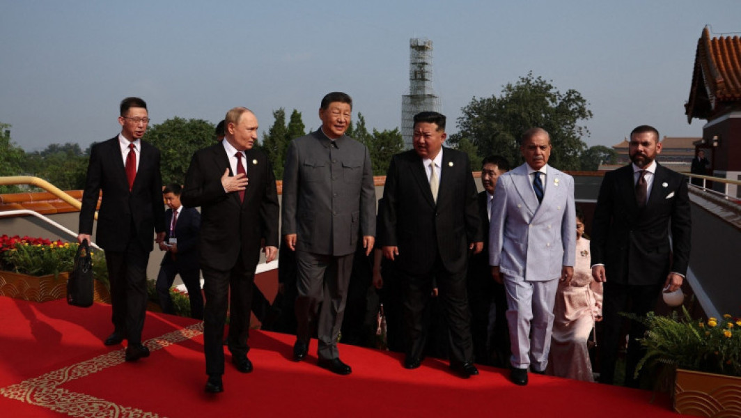 Putin și Xi discută despre transplanturi și longevitate la parada de la Beijing