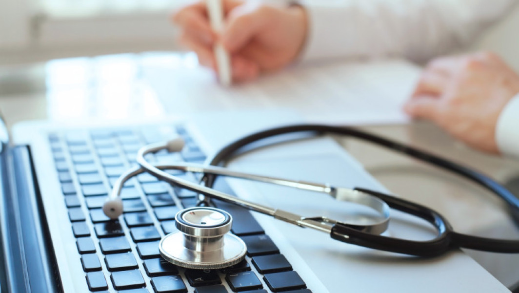 O doctoriță din Timiș a fost reținută, după ce ar fi primit mită de la cel puțin 32 de pacienți