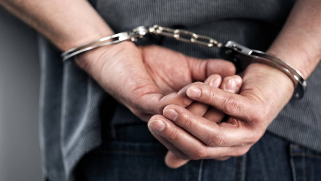 Polițist din Cluj reținut pentru tâlhărie în contextul unei anchete