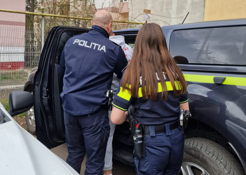 Botoşănean ridicat de poliție după mandat de executare a pedepsei