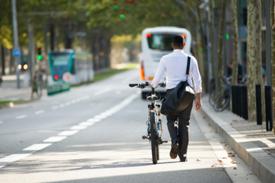 Acțiune blitz la Botoșani pentru siguranța bicicliștilor și a trotinetelor electrice