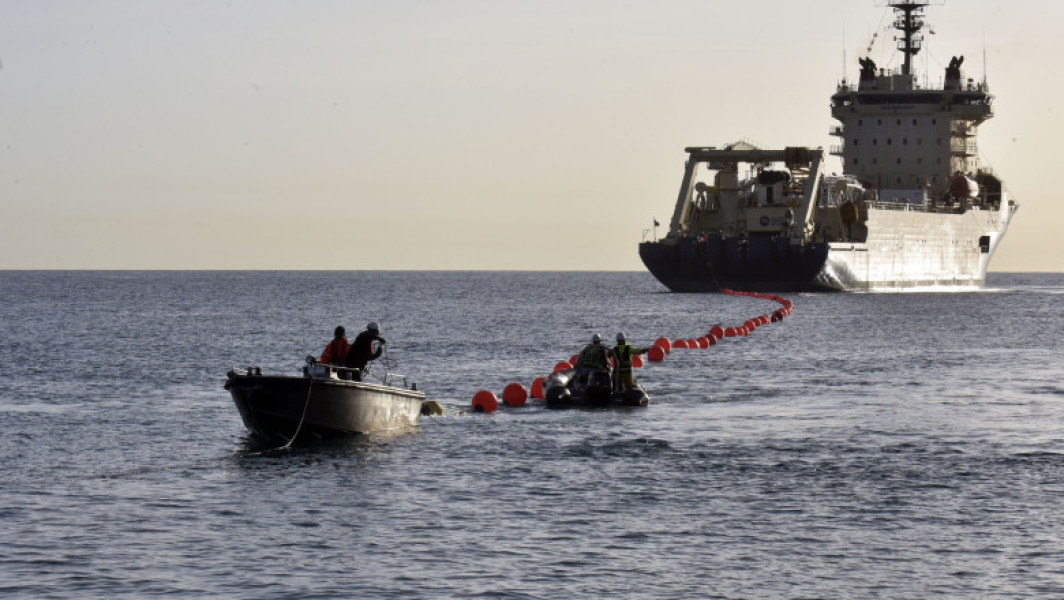 Nave rusești colectează informații despre cablurile submarine din Europa