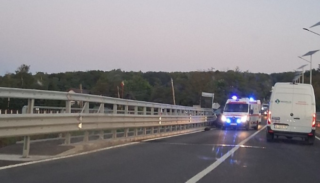 Trei răniți ușor într-un accident pe drumul european E58, în localitatea Buda