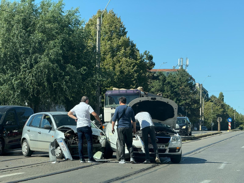 Accident în intersecția din apropierea Poliției Rutiere din Botoșani