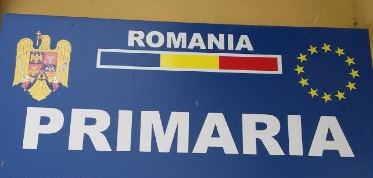Primarul din Mihălășeni, acuzat de luare de mită de 500.000 de lei, susține că a prestat servicii