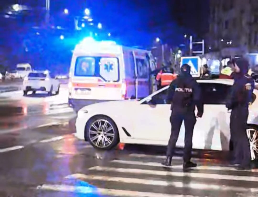 Accident cu doi tineri loviți pe trecerea de pietoni în Botoșani