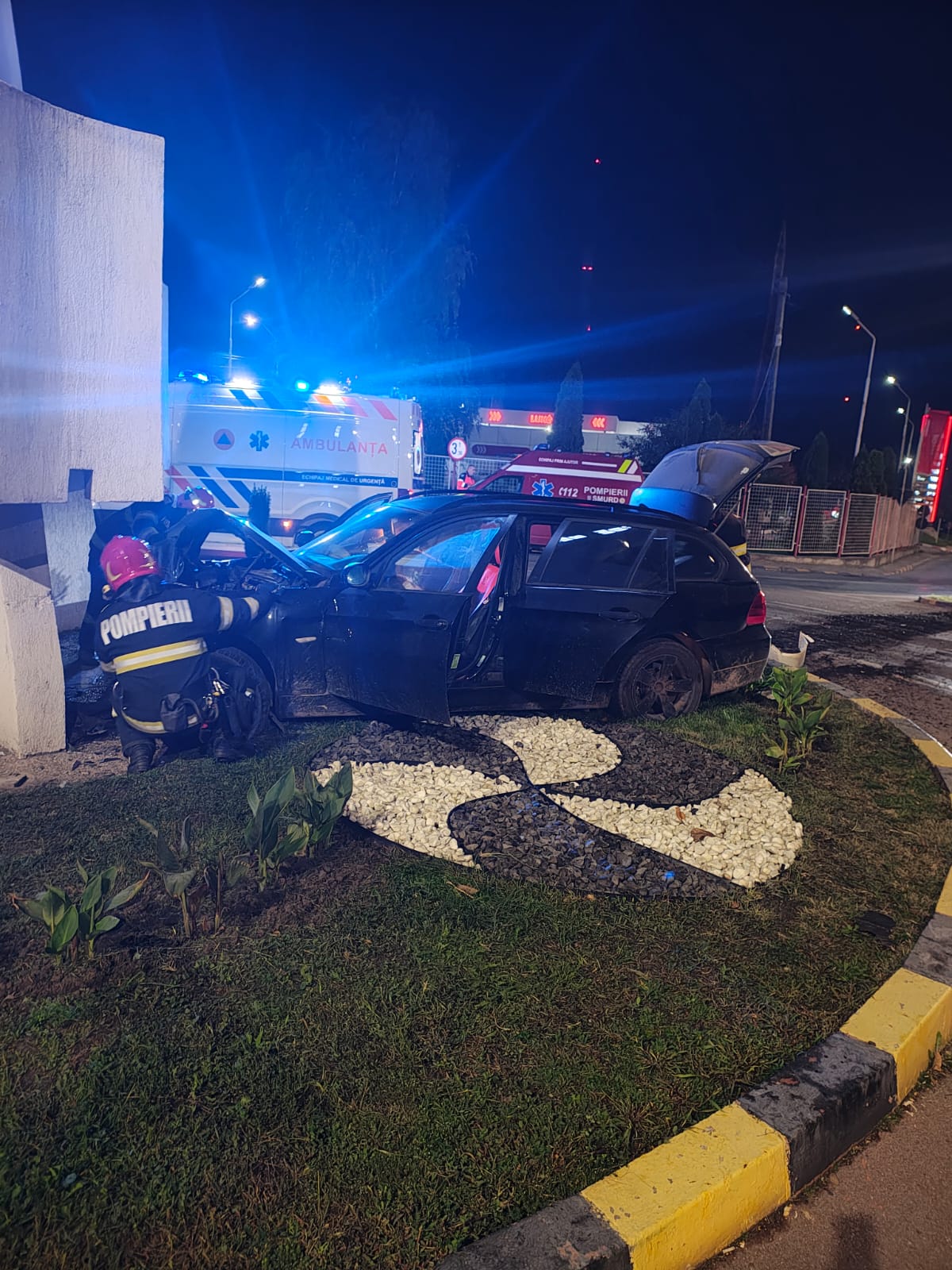 Doi bărbați răniți într-un accident rutier la ieșirea din Botoșani spre Iași