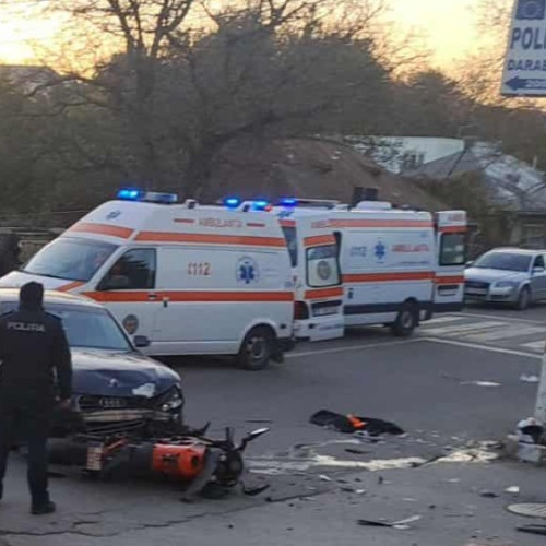 Doi adolescenți răniți într-un accident la Darabani, după ce o mașină nu a acordat prioritate