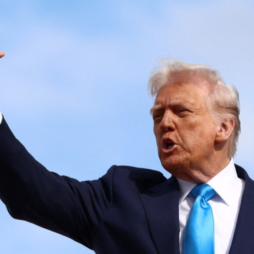 Trump neagă planurile de atac asupra Venezuelei în contextul creșterii prezenței militare