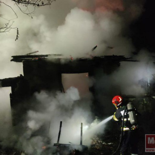 Femeie din Durnești a rămas fără casă după un incendiu de noapte