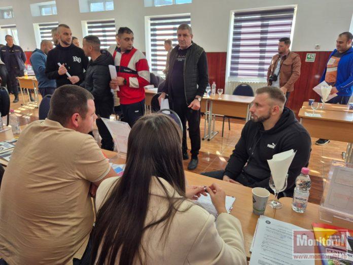 Penitenciarul Botoșani organizează bursă de locuri de muncă pentru reintegrarea deținuților
